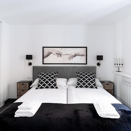 Housingleon - Five Rooms Ngoại thất bức ảnh