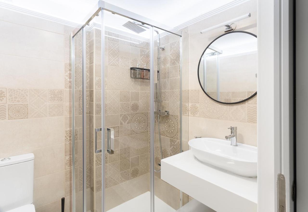 Housingleon - Five Rooms Ngoại thất bức ảnh