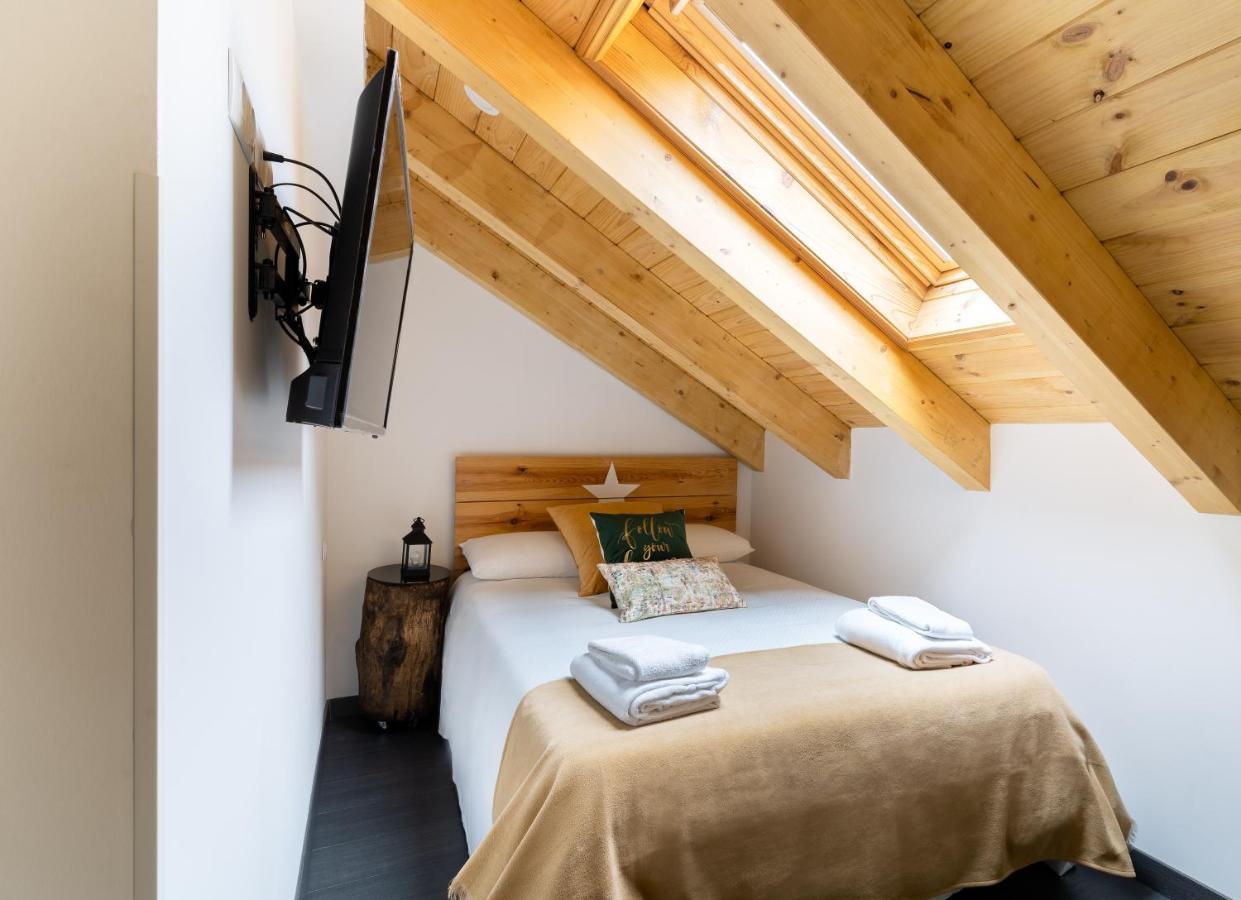 Housingleon - Five Rooms Ngoại thất bức ảnh