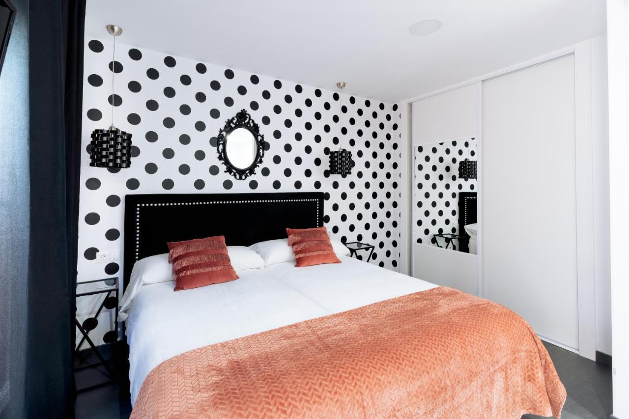 Housingleon - Five Rooms Ngoại thất bức ảnh